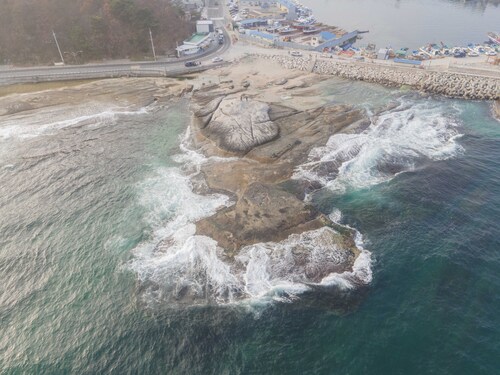 아야진항 북측 갯바위 자료사진