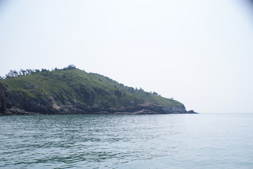 우물밑 우측 갯바위 자료사진