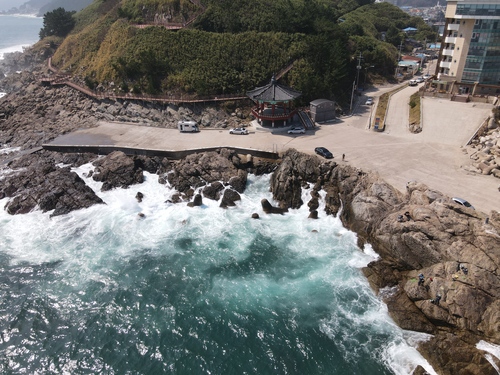 축산 죽도산 갯바위 자료사진